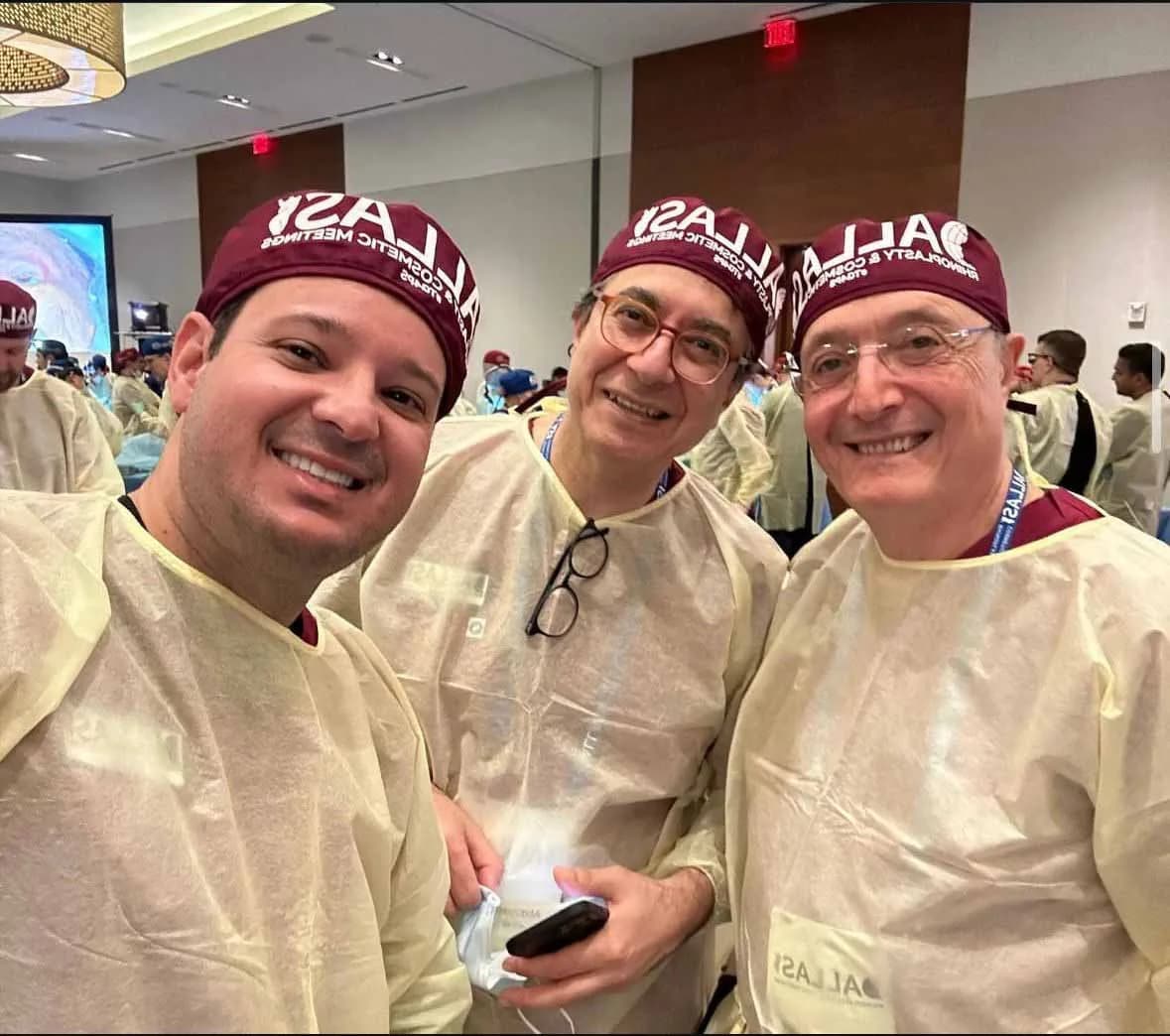 Dr. Dhyego Curado no laboratório de anatomia em Dallas